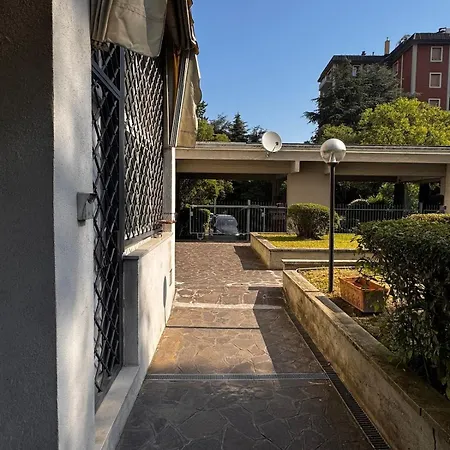 Leon's Hub - Sant'orsola Hospital - Bellaria Hospiatal - Bolognafiere - Centro Citta Comodo Апартаменты Болонья